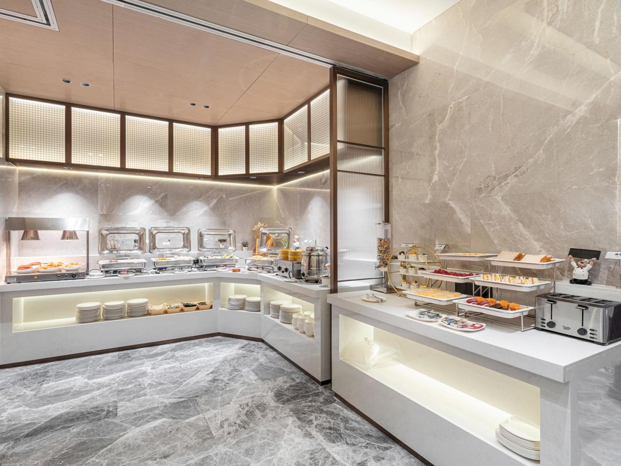Lavande International Hotel Guangzhou Taikoo Hui Square Shipaiqiao Metro Station Branch - Free Shuttle Bus To Canton Fair Complex During Canton Fair Period & Free Vpn Internet Access Exterior photo